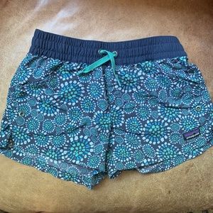 Girls Patagonia Baggies Shorts  M
